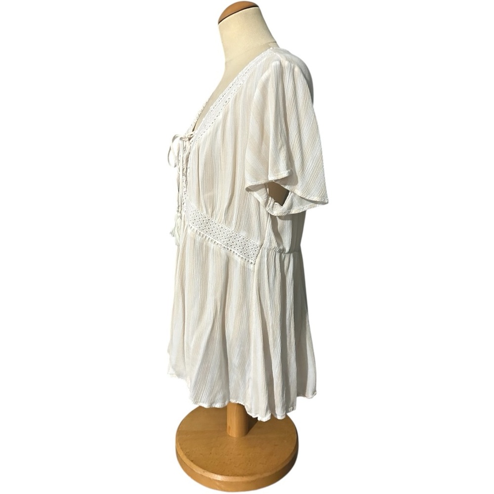 Torrid Striped Crochet Lace Up Peplum Blouse Top Tan White Size 00 - Picture 2 of 3